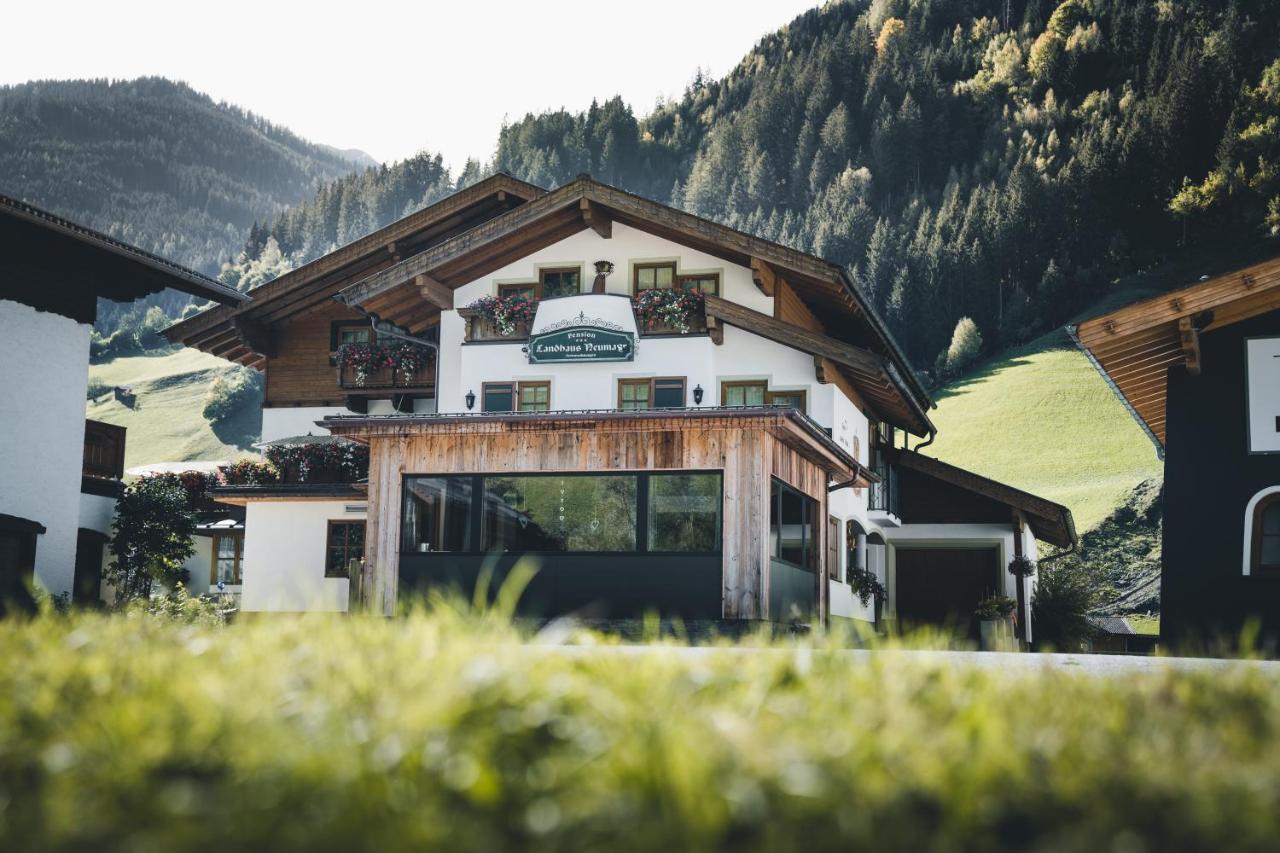 Hotel Landhaus Neumayr กรอสซาร์ล ภายนอก รูปภาพ