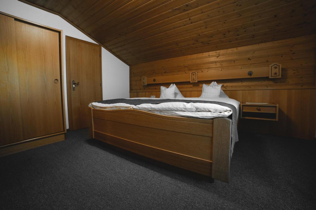Hotel Landhaus Neumayr กรอสซาร์ล ภายนอก รูปภาพ