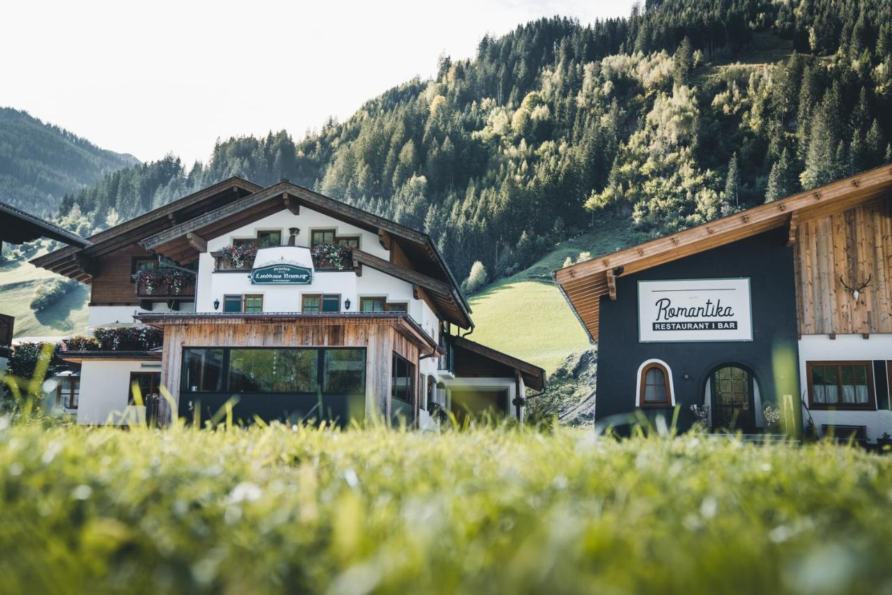 Hotel Landhaus Neumayr กรอสซาร์ล ภายนอก รูปภาพ