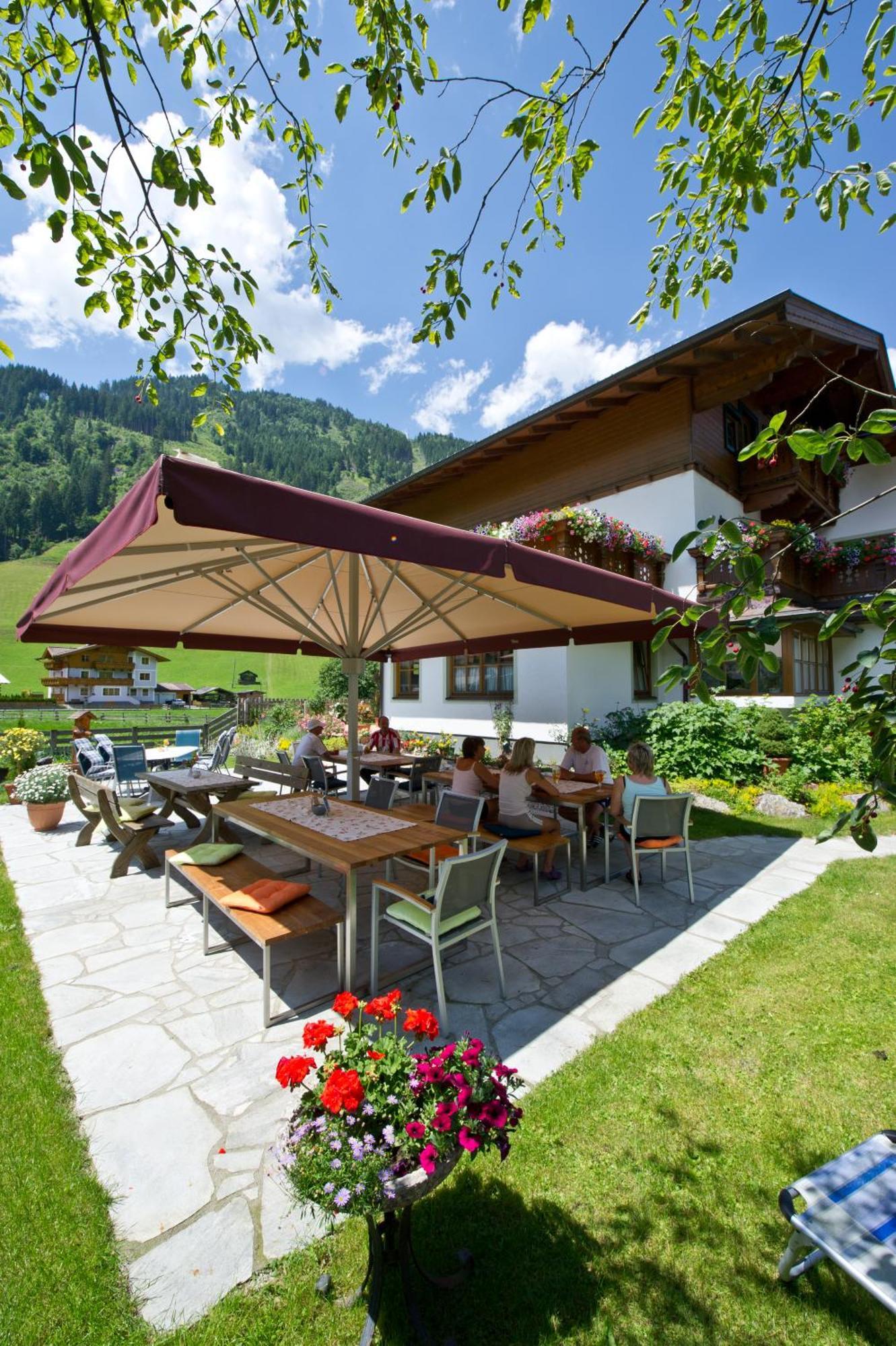 Hotel Landhaus Neumayr กรอสซาร์ล ภายนอก รูปภาพ